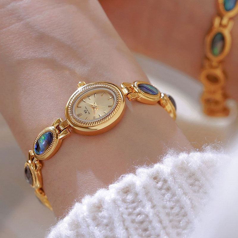 Classic Natural Premium Black  - Luxury Watch Gold And Black recension och pris
